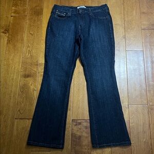 Levi's 515 Boot Cut Jeans Size 10 M Dark Wash Mid Rise Y2K Inspired Casual